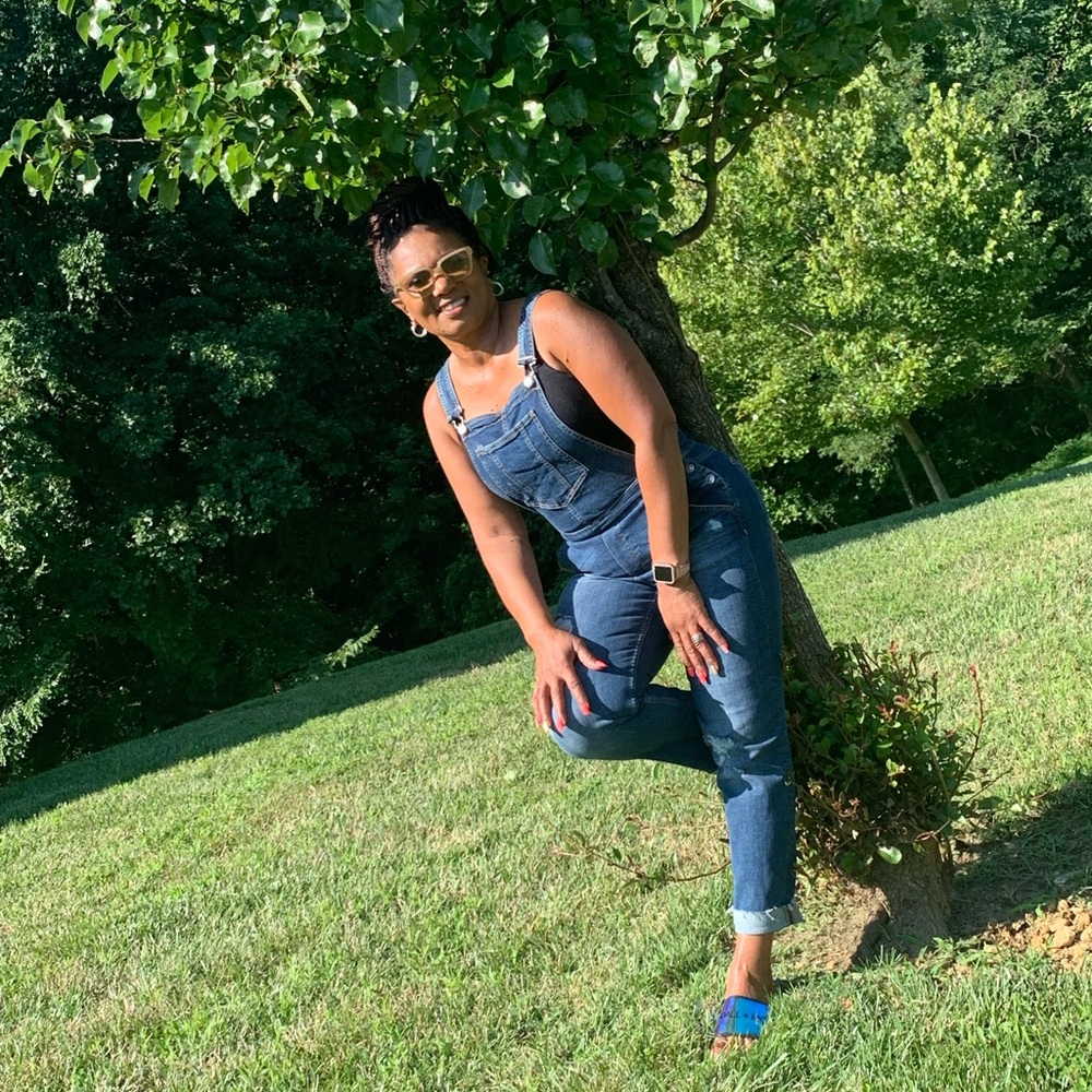 Sandals - Picture 3 of 3